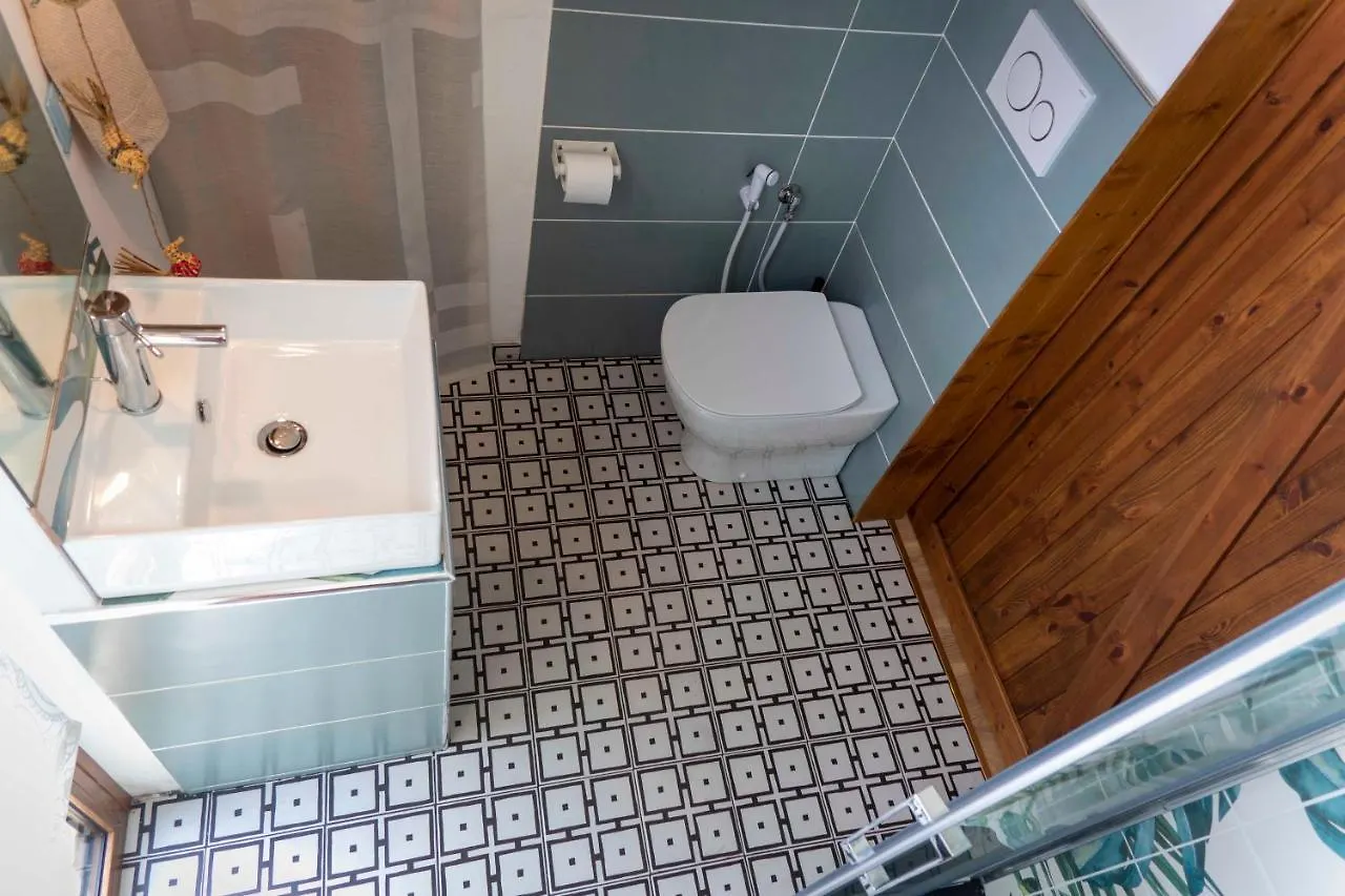 Guest house Stanza Con Giardino Privato Hotel Cola
